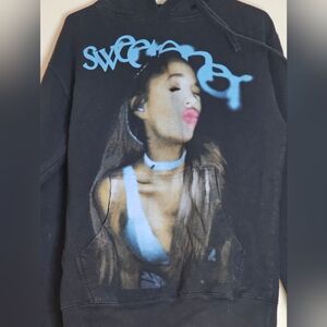 Ariana Grande Tour Hoodie Women M Black God Is A Woman Sweetener‎ World 2019 Htf